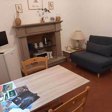 프라토 La Casina Della Volpe 아파트 외부 사진